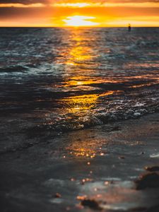 Превью обои закат, море, волны, вода, отражение