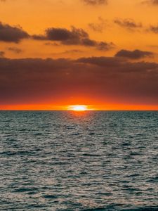 Превью обои закат, море, волны, солнце, облака, горизонт
