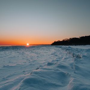 Превью обои закат, озеро, снег, зима, пейзаж