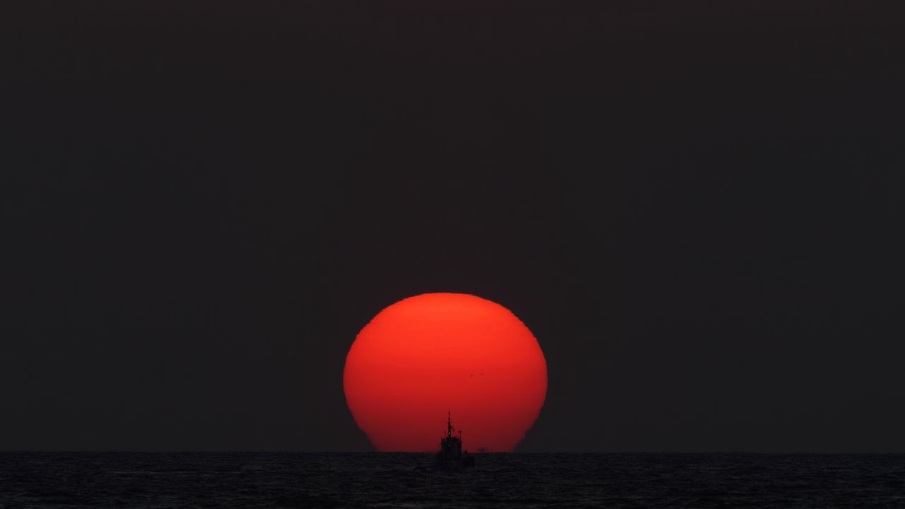 Обои закат, солнце, море, корабль, горизонт