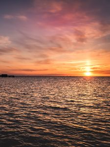Превью обои закат, солнце, море, горизонт, блики