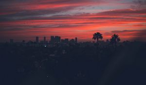 Превью обои закат, сумерки, горизонт, город, вид