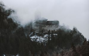 Превью обои замок, крепость, холм, лес, облака