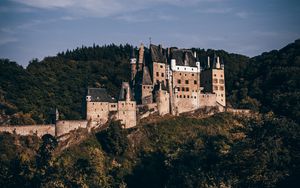 Превью обои замок, лес, архитектура, замок эльц, виршем, германия