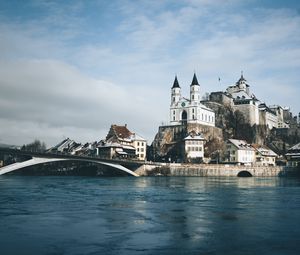 Превью обои замок, здание, архитектура, старый, река, берег