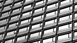 Превью обои здание, архитектура, фасад, черно-белый