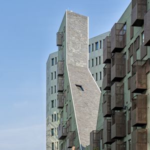 Превью обои здание, архитектура, фасад, зеленый