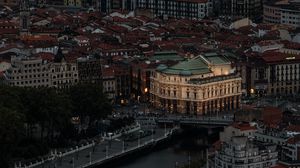 Превью обои здание, архитектура, город, крыши, река