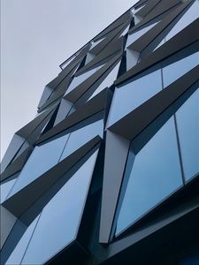 Превью обои здание, архитектура, грани, вид снизу