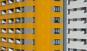 Превью обои здание, архитектура, окна, желтый
