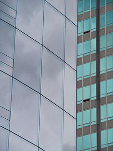 Превью обои здание, архитектура, окна, фасад, угол