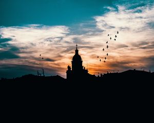 Превью обои здание, архитектура, силуэт, ночь, небо