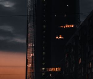 Превью обои здание, архитектура, сумерки, темный