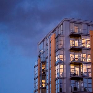 Превью обои здание, архитектура, сумерки
