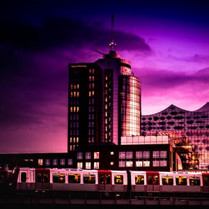Превью обои здание, архитектура, сумерки, фиолетовый, темный
