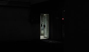 Превью обои здание, дверь, свет, темнота