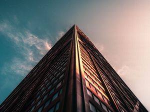 Превью обои здание, фасад, архитектура, угол, небоскреб