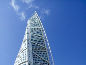 Превью обои здание, фасад, окна, небо, белый, синий