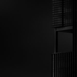 Превью обои здание, минимализм, чб, черный, темный, архитектура