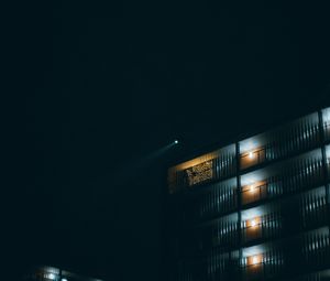 Превью обои здание, ночь, подсветка, темный