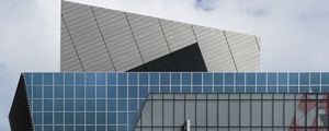 Превью обои здание, окна, архитектура, фасад, небо, город