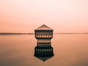 Превью обои здание, вода, минимализм