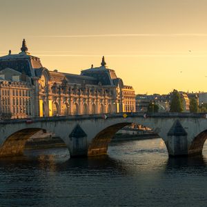 Превью обои здания, архитектура, мост, река, рассвет