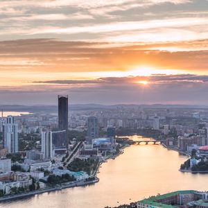 Превью обои здания, дороги, мост, река, город