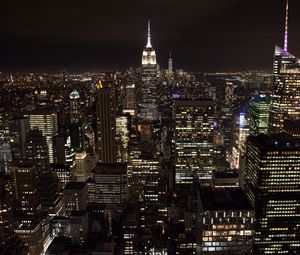 Превью обои здания, город, огни, ночь, башни