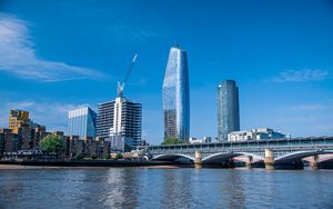 Превью обои здания, мост, река, небо