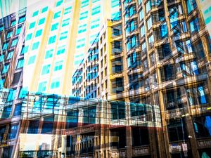 Превью обои здания, окна, архитектура, город, улица