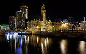 Превью обои здания, река, мост, свет, город, ночь