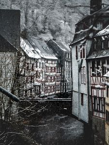 Превью обои здания, река, снег, город, зима