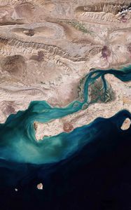 Превью обои земля, планета, море, остров, вид из космоса, космос