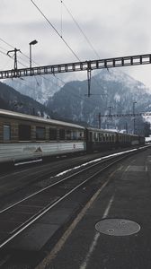 Превью обои железная дорога, поезд, горы, зима