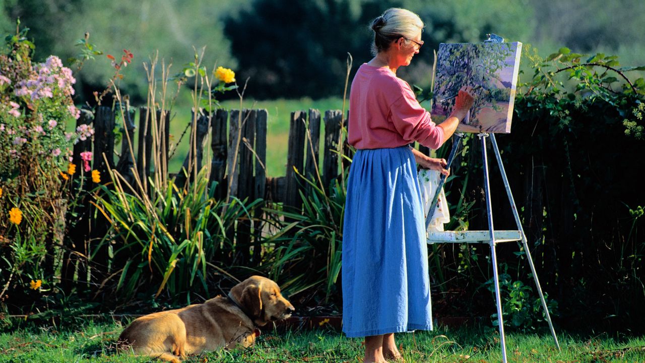 Обои женщина, пожилая, рисунок, рисование, холст, собака, трава, отдых
