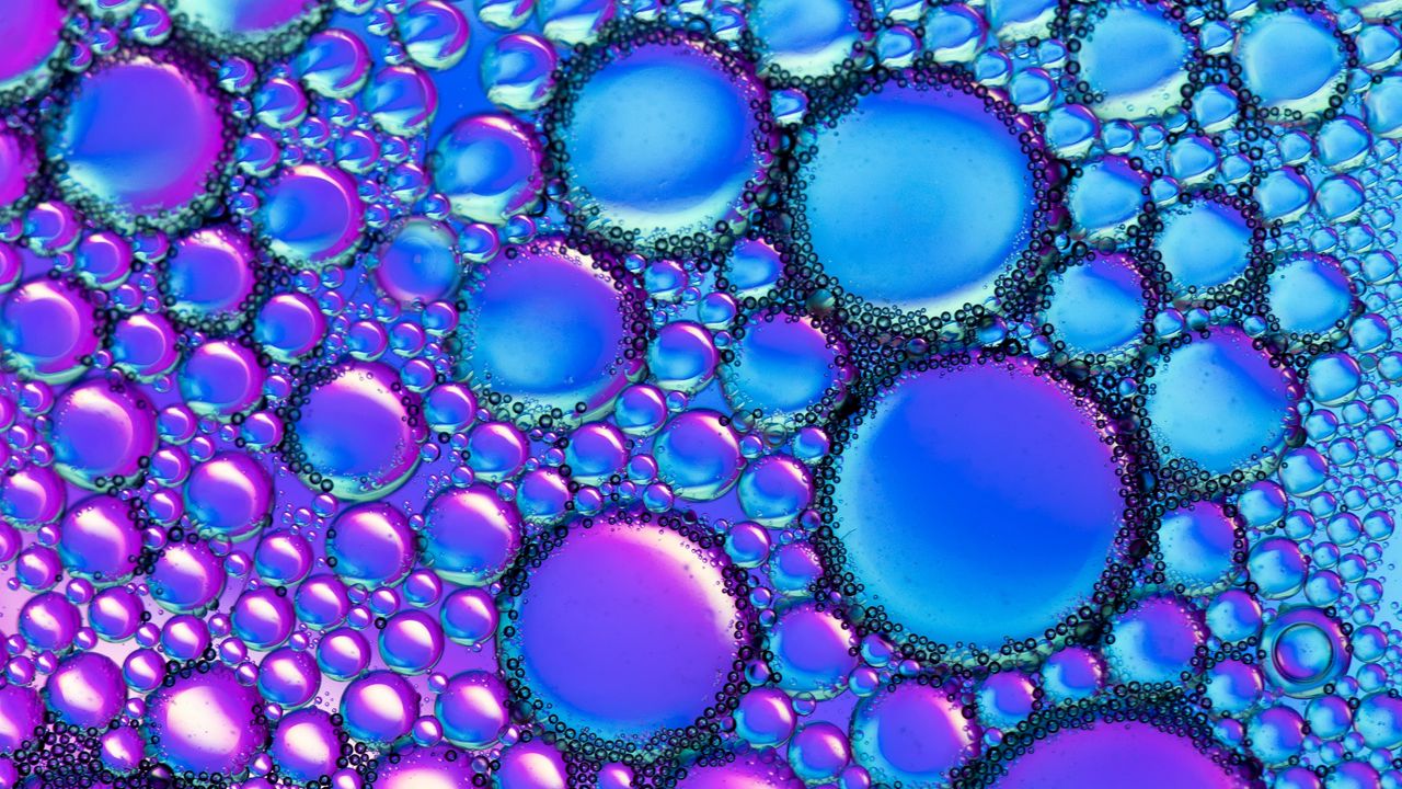 Обои жидкость, масло, пузыри, макро, фиолетовый, синий