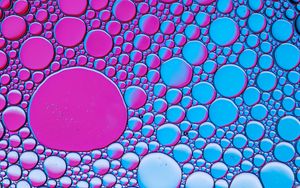 Превью обои жидкость, пузыри, блики, макро, фиолетовый, синий