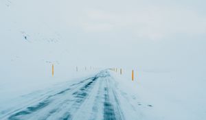 Превью обои зима, дорога, снег, минимализм, белый