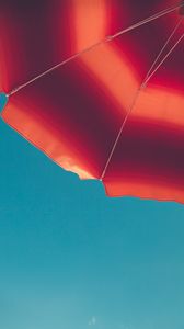 Превью обои зонт, небо, лето, минимализм