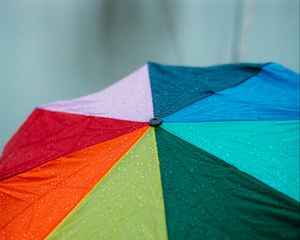 Превью обои зонт, разноцветный, дождь, капли