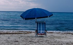 Превью обои зонт, шезлонг, пляж, море, синий