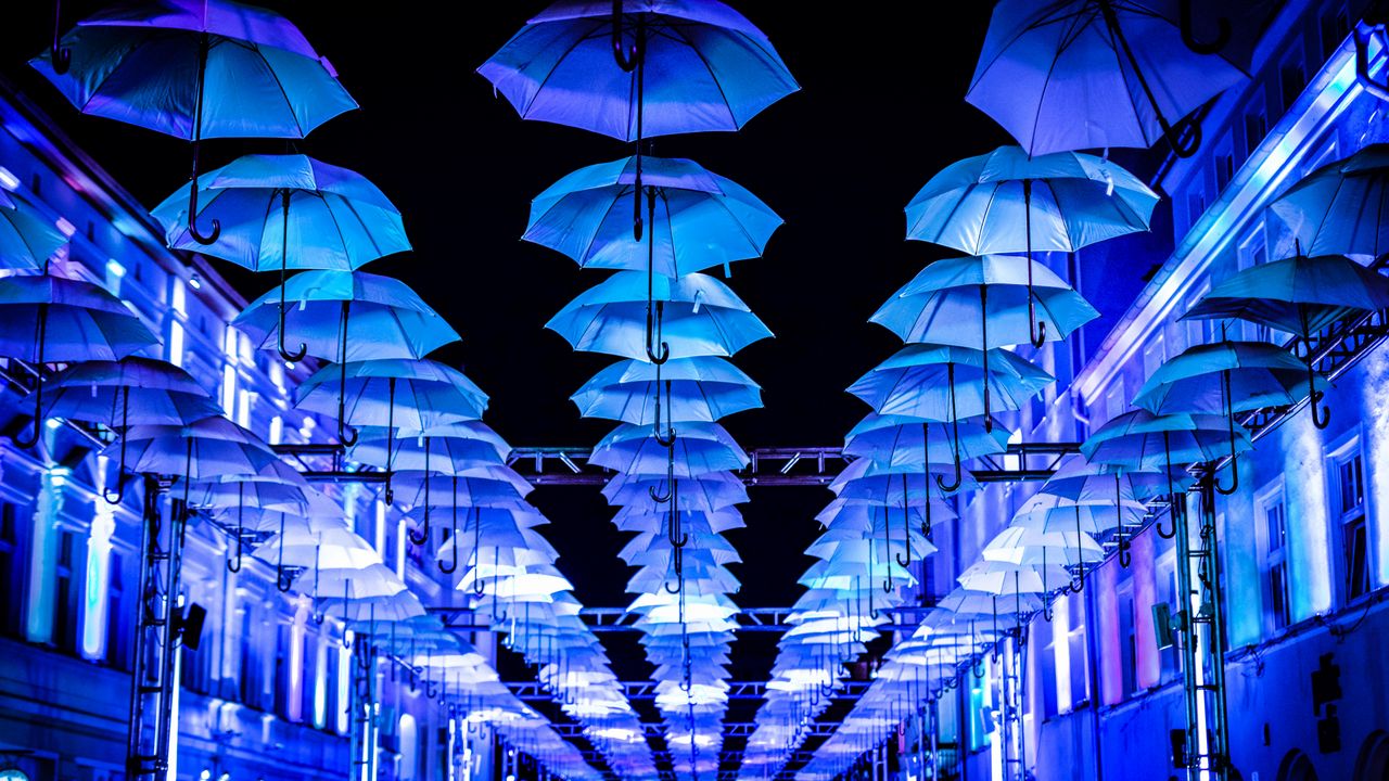 Обои зонты, декорация, улица, иллюминация, подсветка
