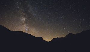 Превью обои звездное небо, горы, сияние